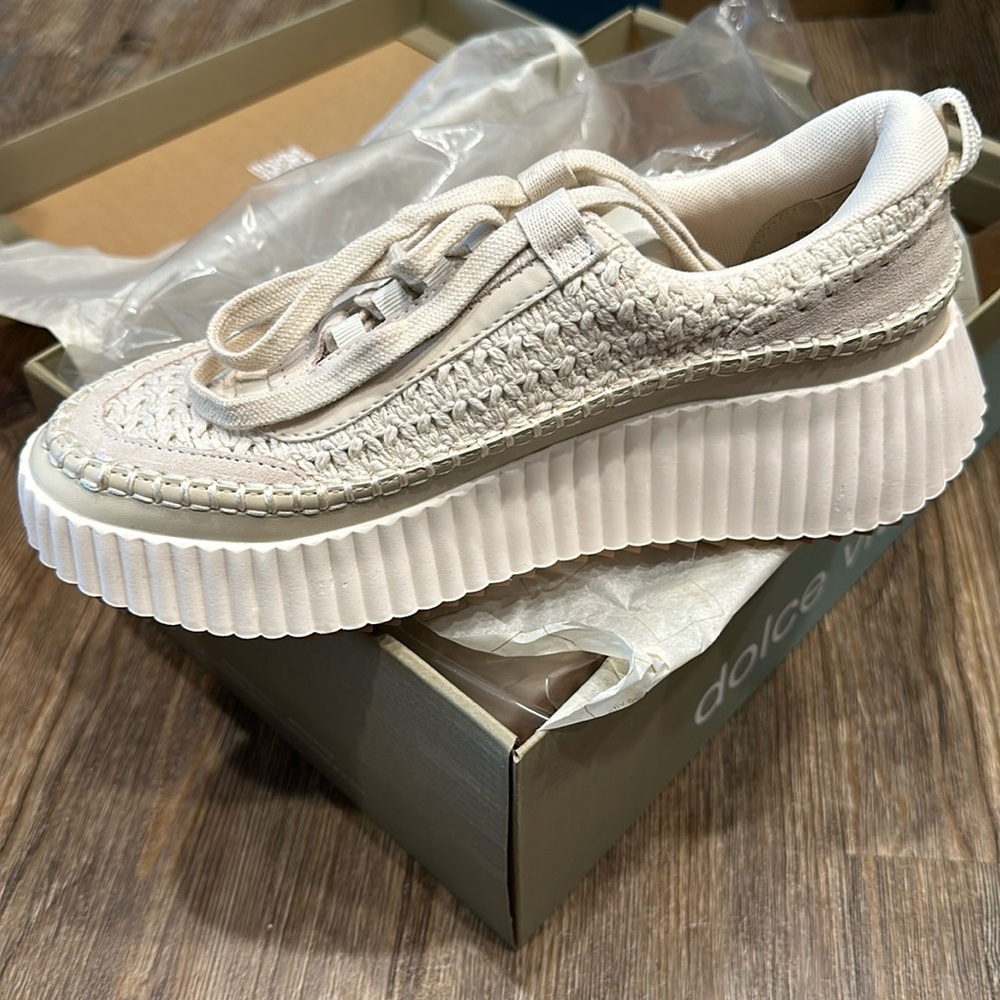 Super cool cushioned platforms